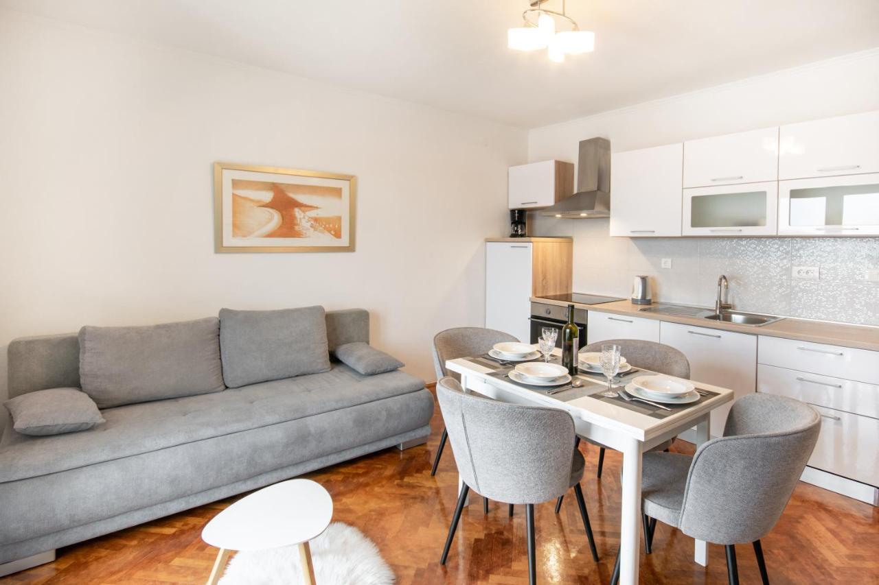 Apartments Villa Luce Makarska Zewnętrze zdjęcie