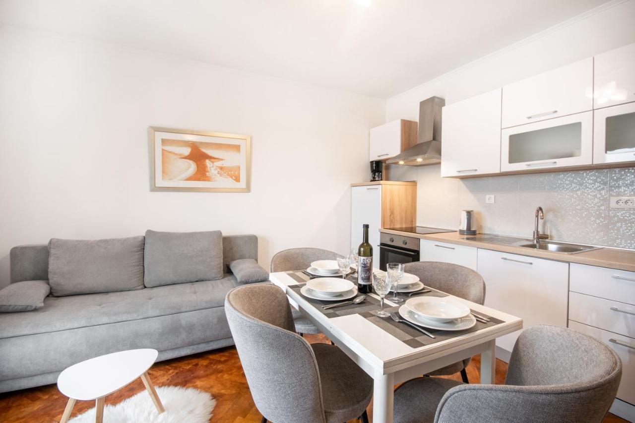 Apartments Villa Luce Makarska Zewnętrze zdjęcie