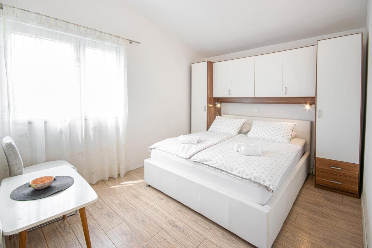 Apartments Villa Luce Makarska Zewnętrze zdjęcie