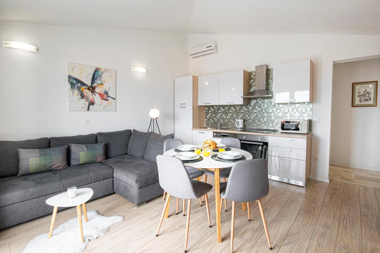 Apartments Villa Luce Makarska Zewnętrze zdjęcie