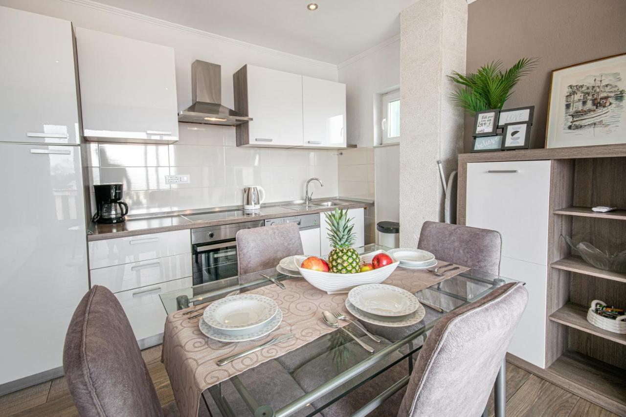 Apartments Villa Luce Makarska Zewnętrze zdjęcie