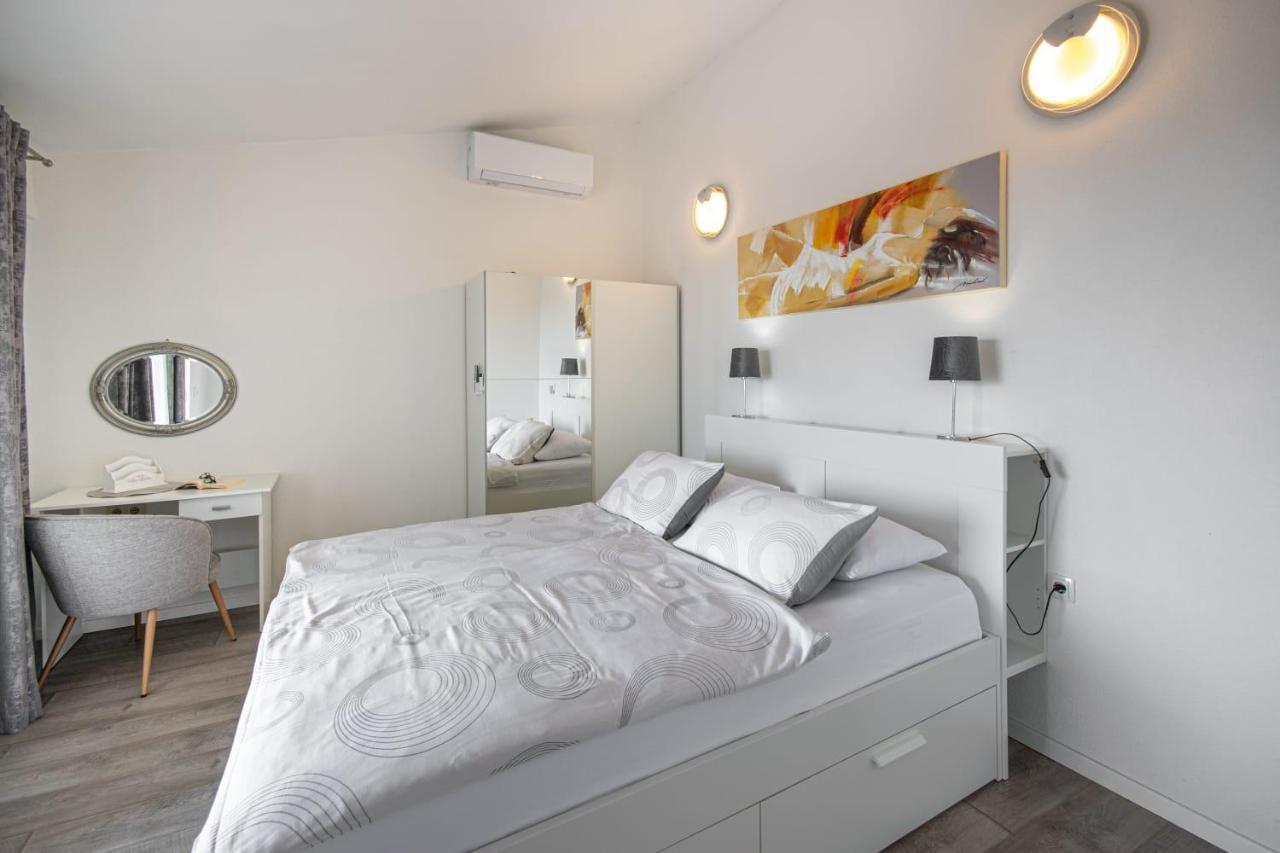 Apartments Villa Luce Makarska Zewnętrze zdjęcie